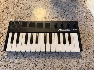 Alesis V Mini 25-Key USB MIDI Keyboard Controller w/ Pad Triggers