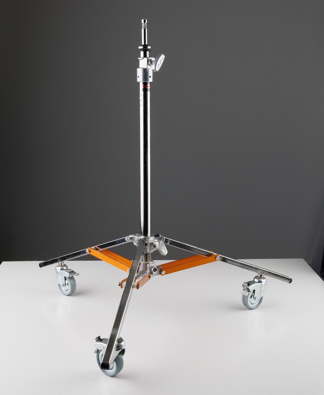 Matthews 4.75' Baby Junior single Riser Stand with Wheels, Chrome MSE