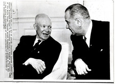 4 ORIGINAL 1964/65/66 PRESS PHOTOS PRESIDENTS LYNDON JOHNSON & DWIGHT EISENHOWER