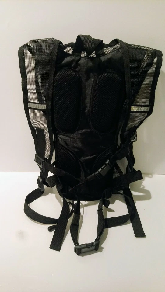 Paquete de hidratación Blacks Aqua 8 - nuevo Foto 3 de 3