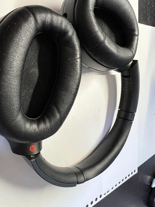 メル（仮）WH1000XM2 Sony WH1000XM2 Over-Ear Wireless Bluetooth Headphones - Gold