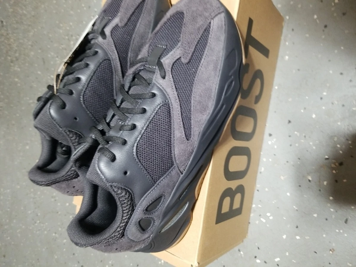 Yeezy 700 store box dimensions