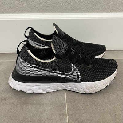 Nike React Infinity Flyknit Womens Size 7 White Black Athletic Shoes CD4372-012
