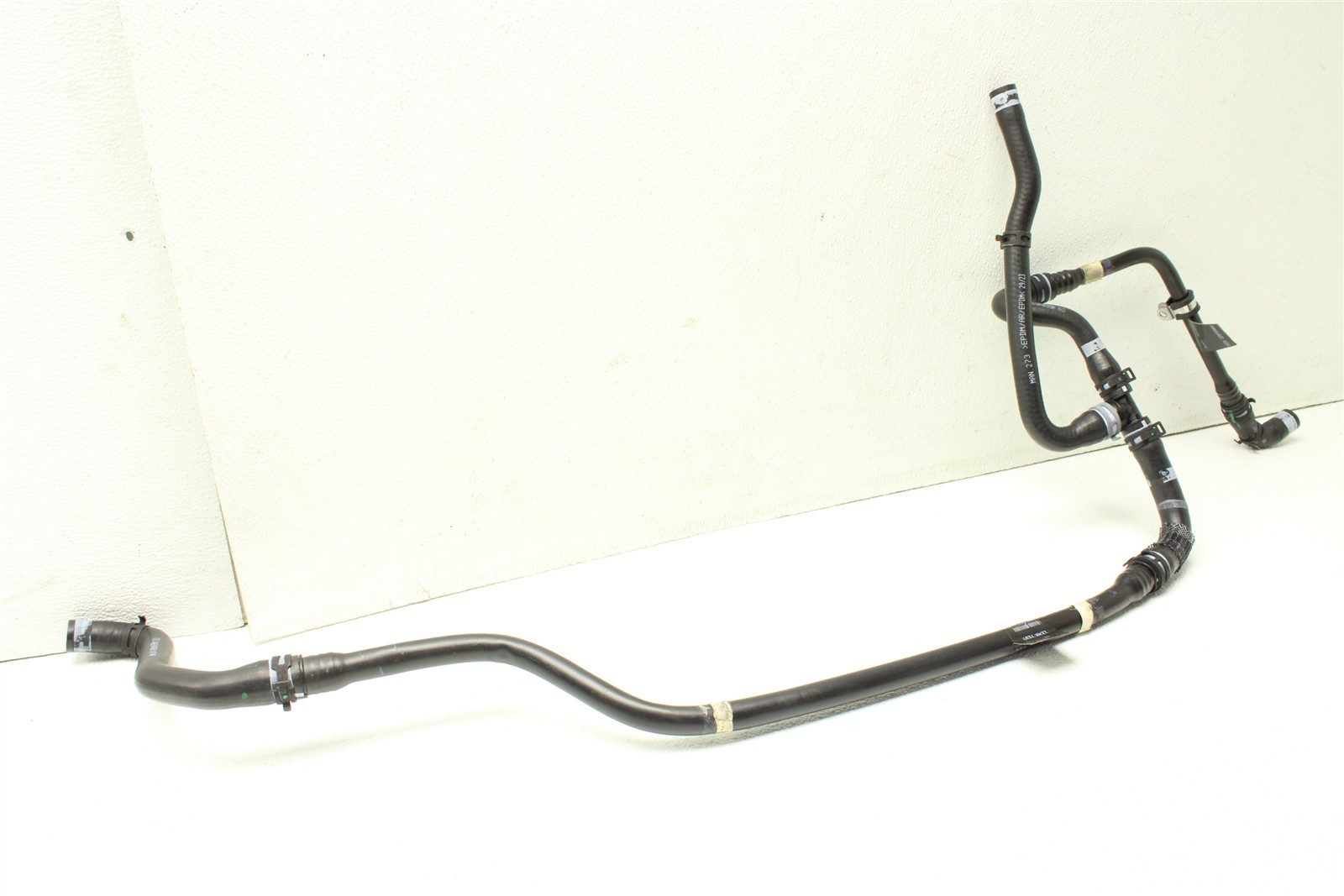 McLaren Artura 2025 Radiator hose P/N 16LA372CP