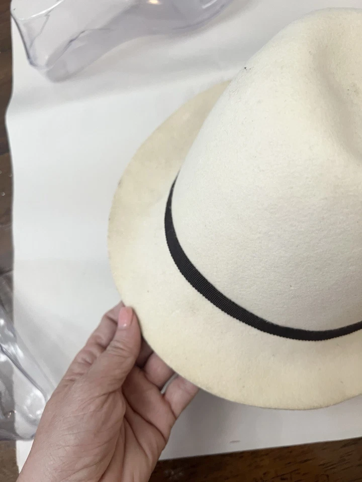 Chapéu de feltro Patricia Underwood marfim preto laço tamanho pequeno/médio lã vintage - Imagem 3 de 4