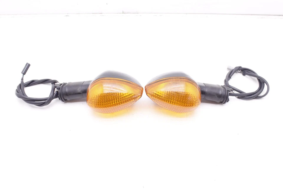 Yamaha Fz07 2017 OEM trasero izquierdo derecho señales de giro indicadores de luz R5.BX25 Foto 2 de 4