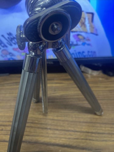 Chrome TELESAR Elevating Tripod 9 Sections to 52” w/ Original Bag - Picture 6 of 7