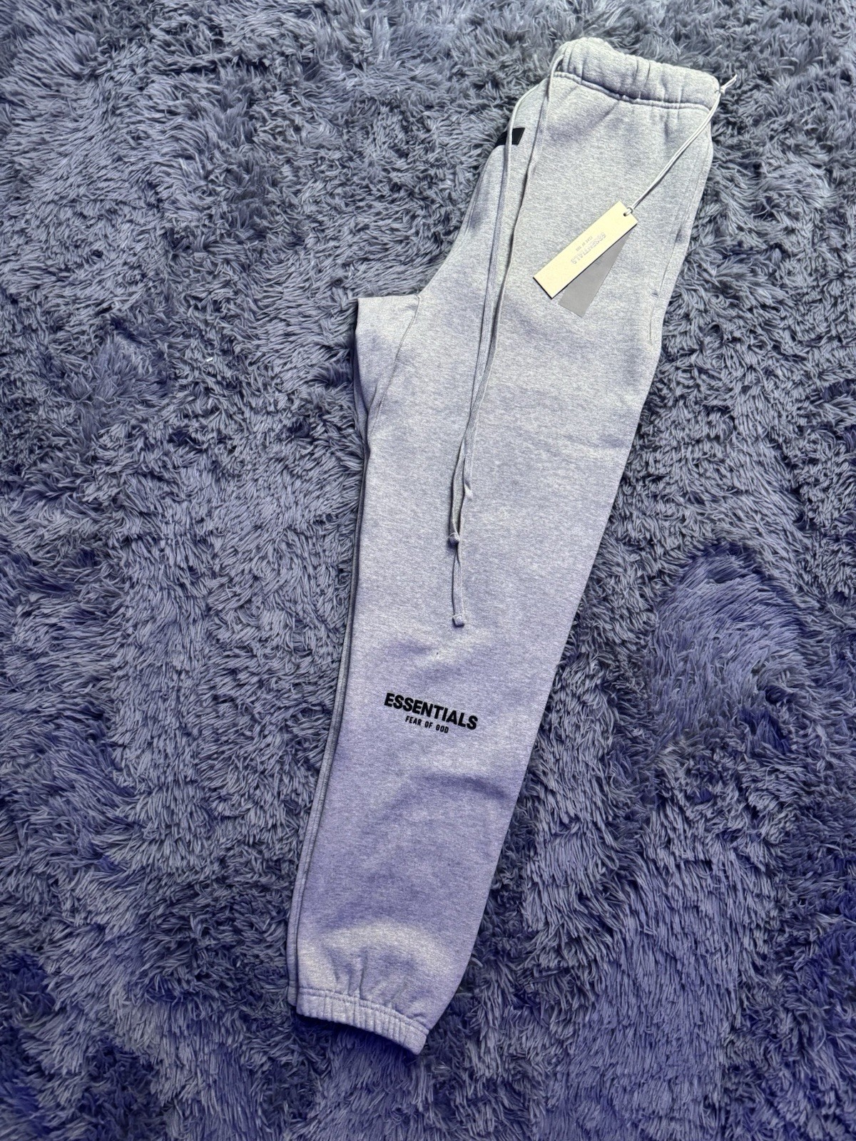 Dark Oatmeal FOG esentials sweatpants thumbnail 3