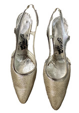 Vintage "Flings" 60's Silver lame  Leather slingbacks w/ kitten heel - 7-71/2