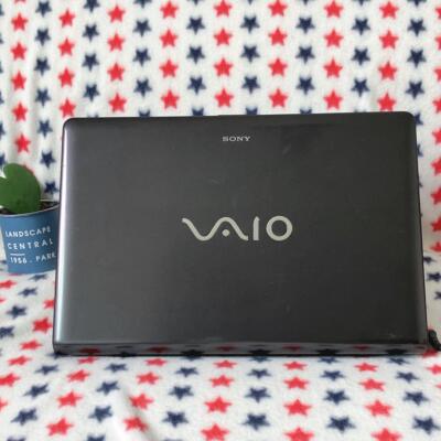 SONY Vaio Black Notebook Laptop HDD: 320GB RAM:4GB CPU: Core i3 OS