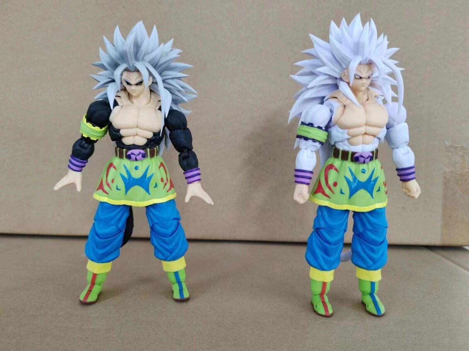 CUSTOM] SSJ5 Goku, Vegeta & Broly!