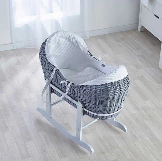 kinder valley opal folding stand