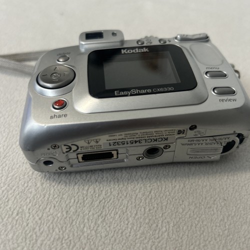 Kodak EasyShare CX6330 3.1MP Digital Camera PARTS ONLY - Picture 4 of 4