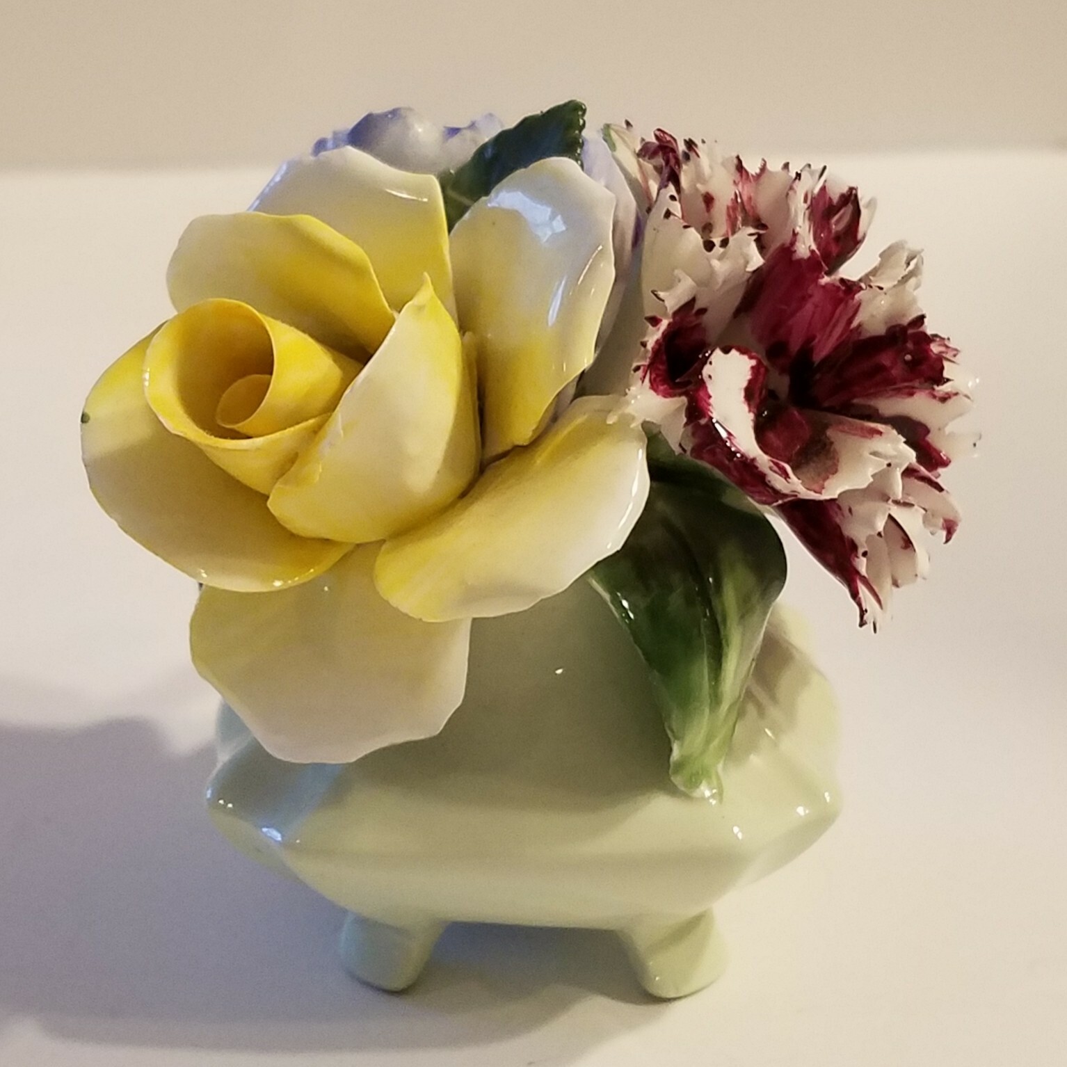 Vintage Porcelain Radnor Staffordshire Engl Bone China Flowers sq Vase