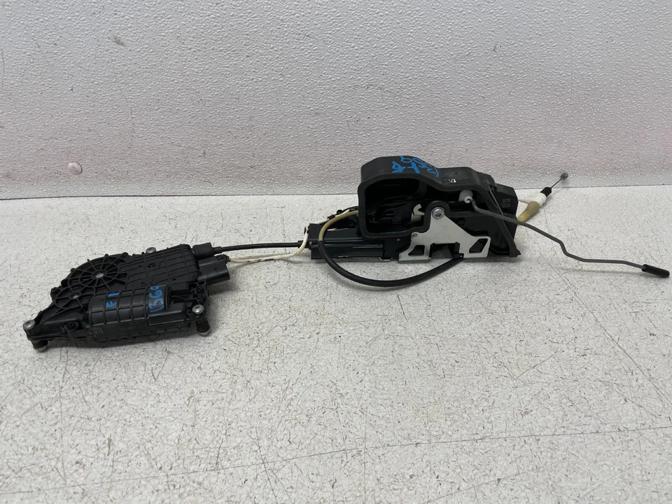 Actuador de cerradura de puerta de pasajero delantero derecho 13 14 15 BMW Alpina B7 F01 F02 1369 OEM Foto 4 de 4