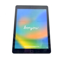 2017 Apple iPad iPad 5 A1822 32GB 9.7" Space Gray