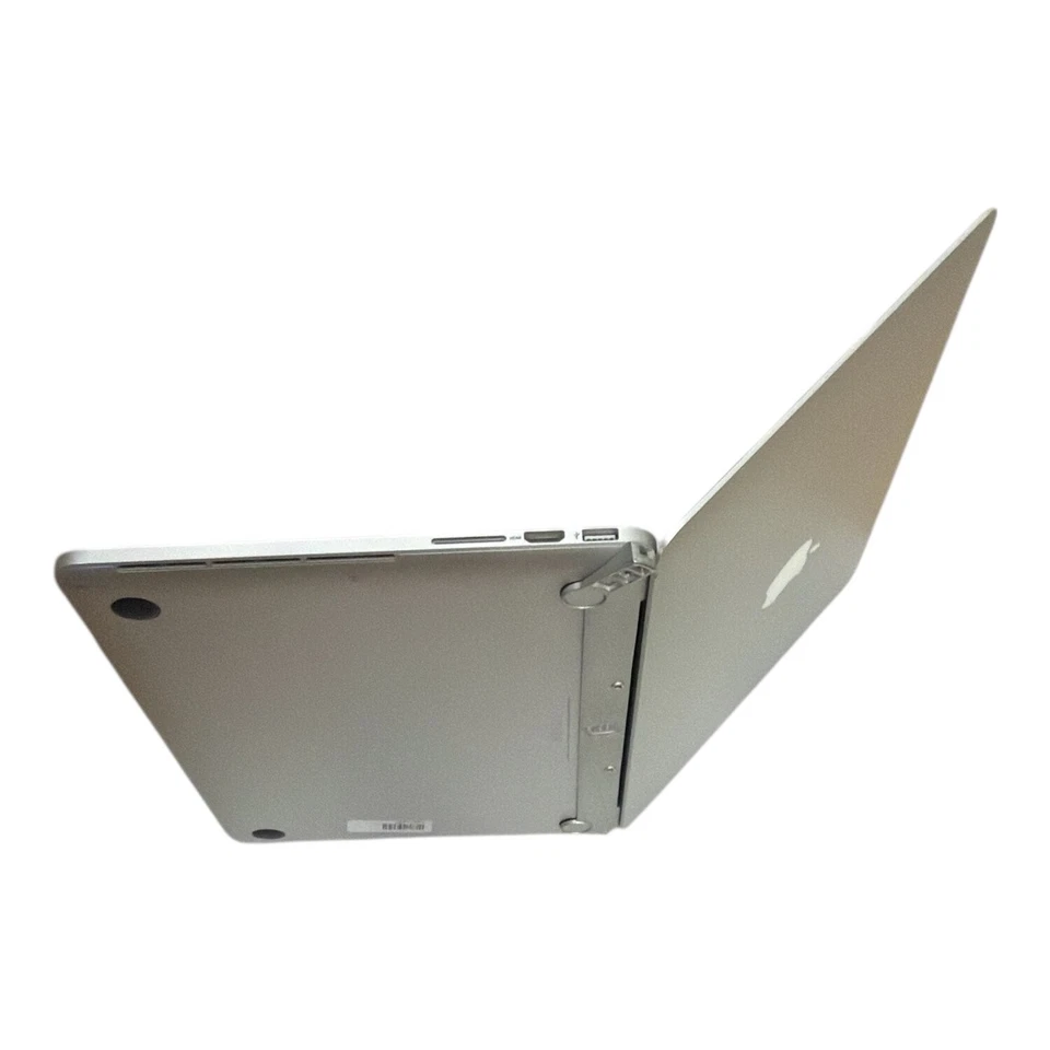 Ersatzteile! 13" Apple MacBook Pro 12,1 i5 8GB (ohne HDD, Netzteil) 2015 Kratzer - Bild 2 von 2