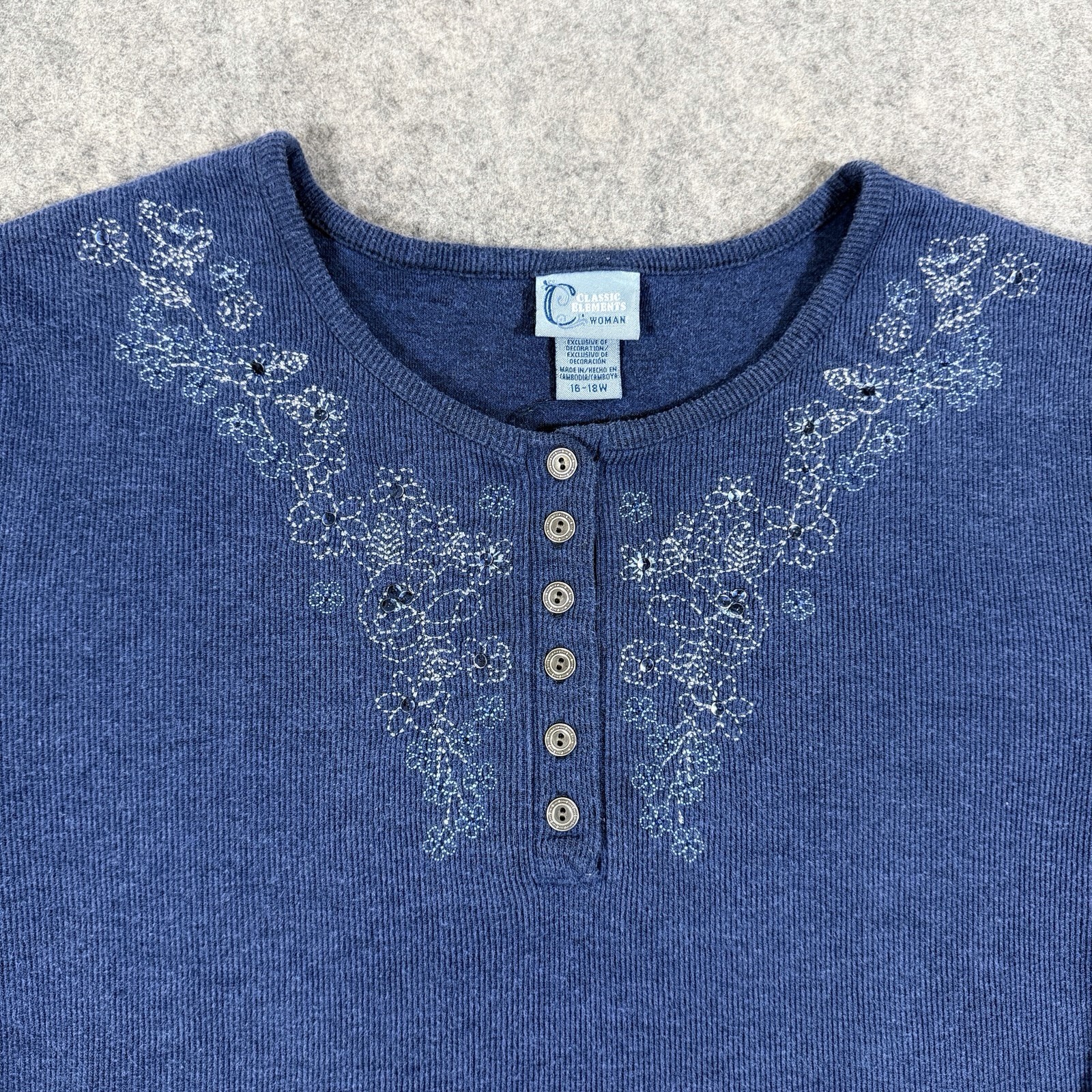 Classic Elements Embroidered Flower Pullover Swea… - image 2