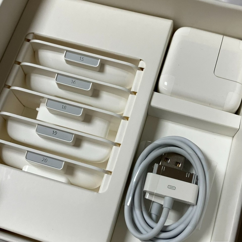 Apple Universal Dock For iPod And iPhone USB 30Pin MC746LL/A With Box ...