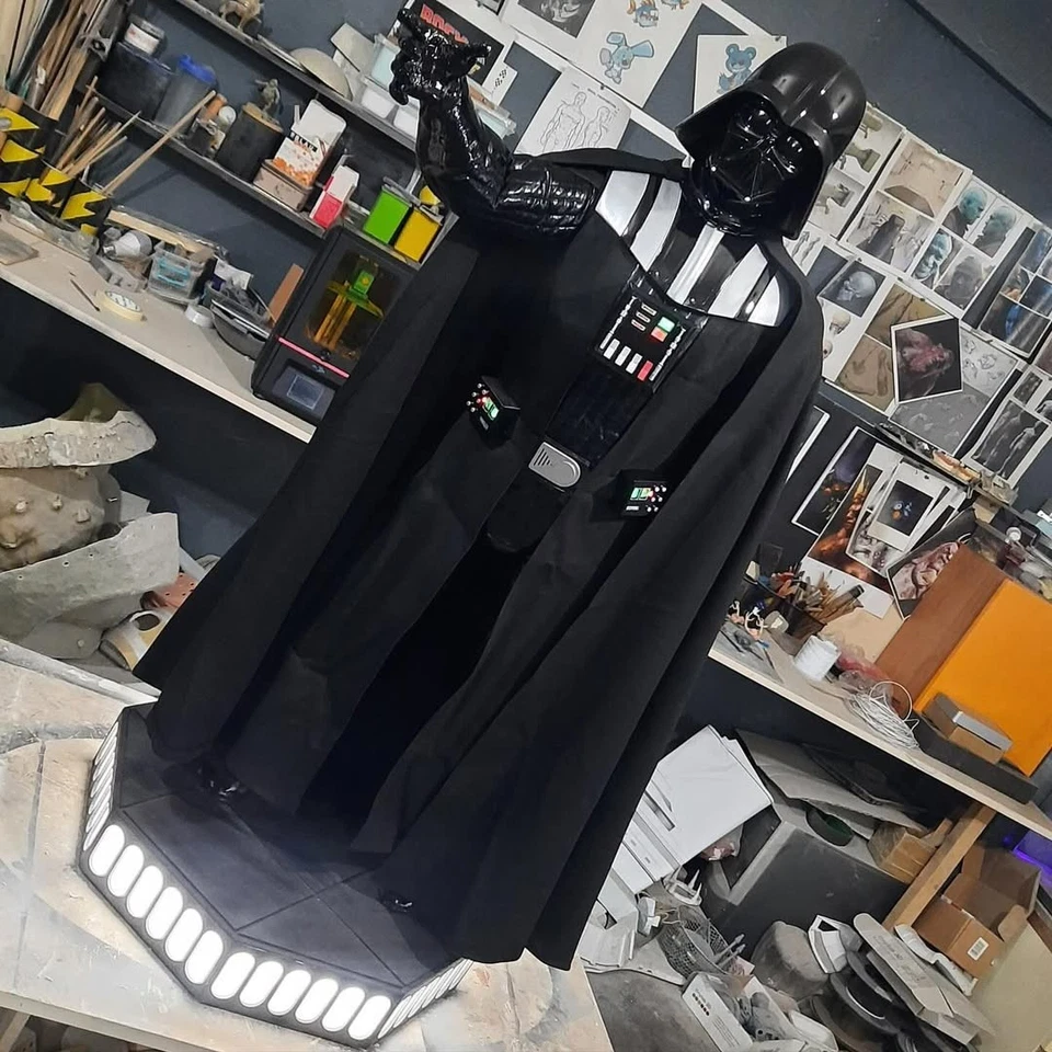 Darth Vader 1:1 Life Size LED Statue | Handcrafted ABS & Resin Figure with Detac - Image 2 of 4