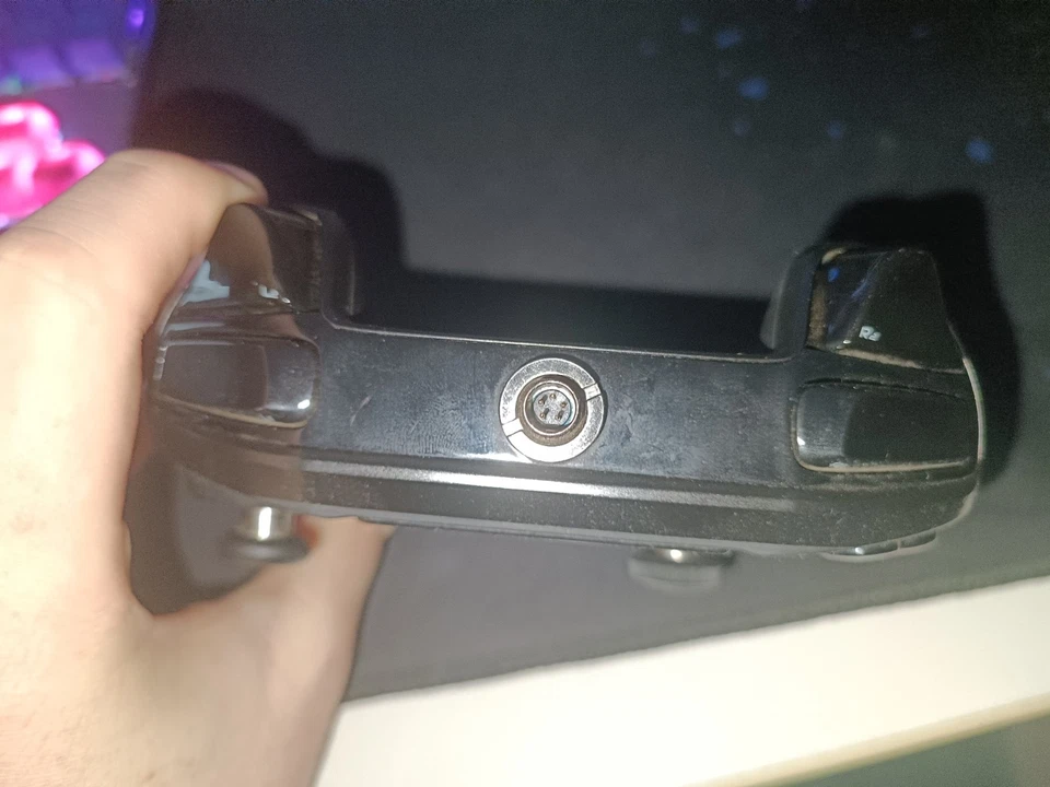 Nacon PS4 Revolution Pro Controller - Image 2 of 4