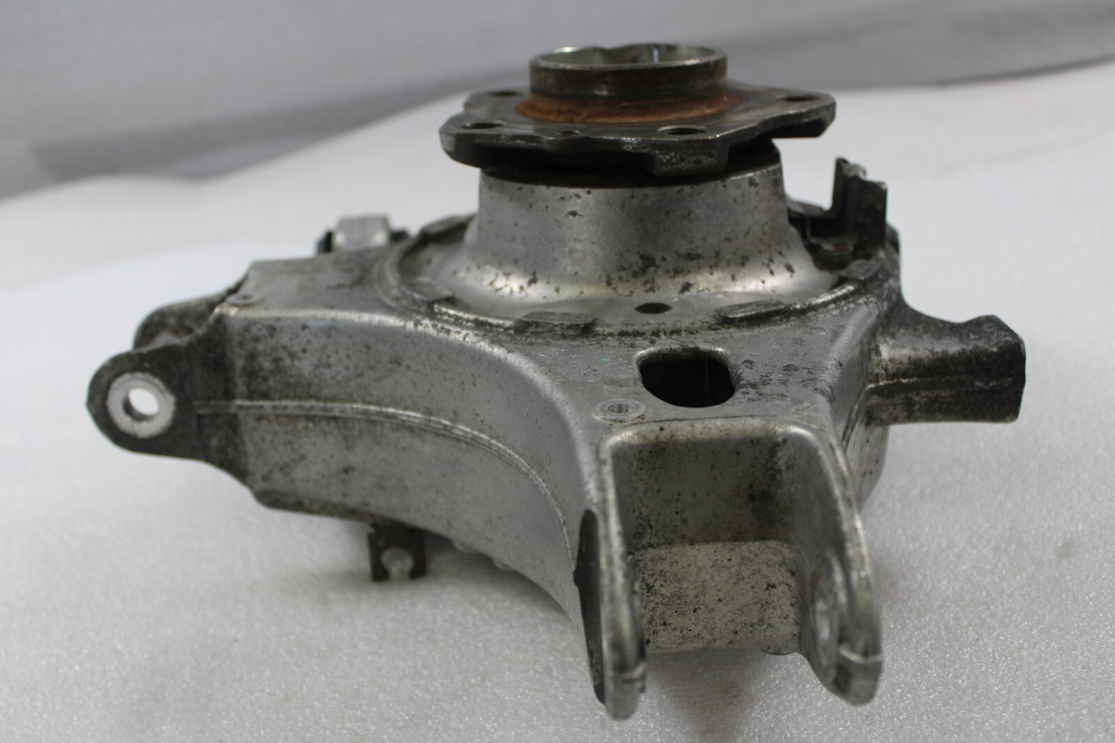 Ferrari GTC4 Lusso, California T, LH, Rear Knuckle, w/ Hub, Used, P/N 294850