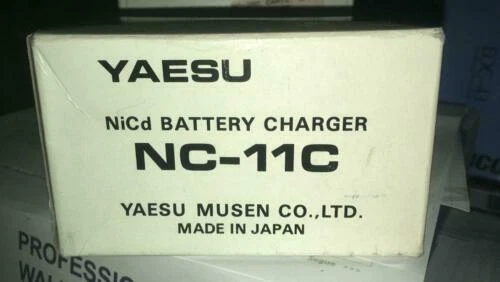 Batterie e caricabatterie Yaesu per radioamatori
