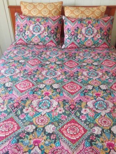 MORGAN & FINCH HOME COLLECTION QUEEN SIZE QUILT COVER + 2 STANDARD & 2
