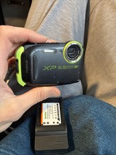 Fujifilm Finepix XP80 Waterproof Digital camera Black green GOOD Xtra   charger