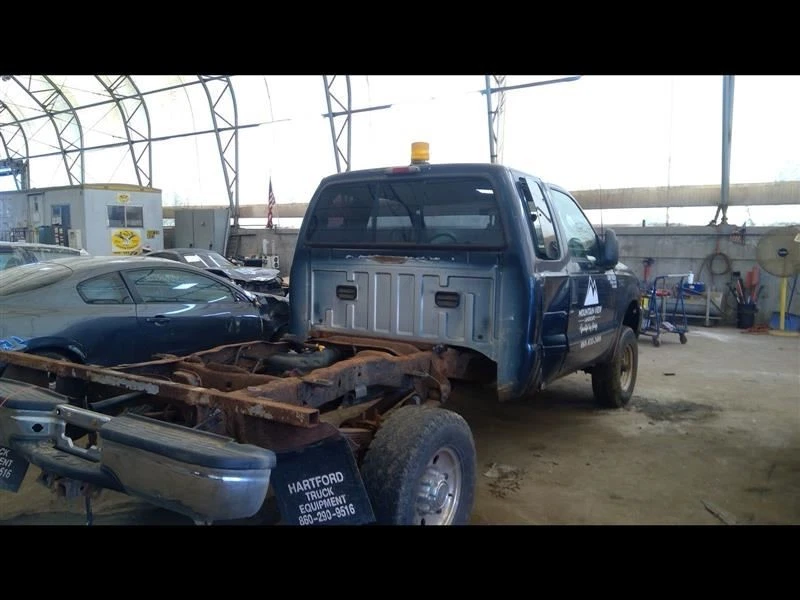 Luz antiniebla de esquina/estacionamiento para camioneta Ford F250SD 01-04 4317276 Foto 3 de 4