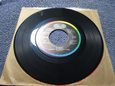 Queen- I Want To Break Free-Machines Back To Humans -1984 CAPITOL- 45-HEAR