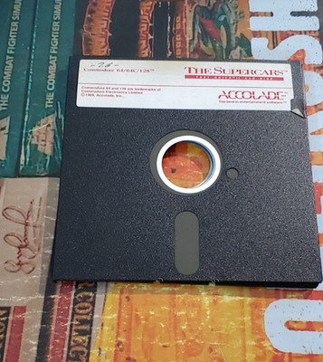 Test Drive II Data Supercars  (1987) Commodore 64 (Diskette) works classic 8-bit