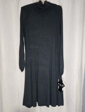 NWT Women's Long Sleeve Fit & Flare Knit Dress Grey Size Large