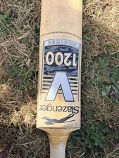 Slazenger V200 Cricket Bat