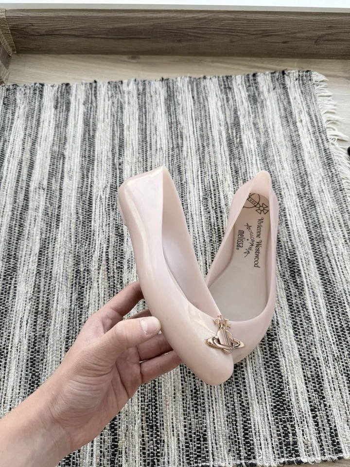 Vivienne Westwood Melissa With a Gold Badge Pink Studded Bow decal  EU 38 US 7 - Image 3 of 4