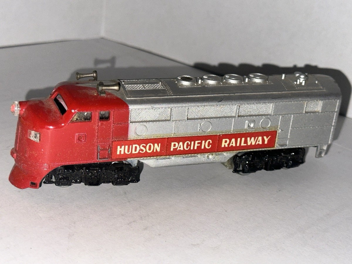 Vintage Sakai Tinplate HO Train Set Rare Japan 1953 Stalwart Hecht Vintage Sakai Tinplate HO Train Set Rare Japan 1953 Stalwart Hecht