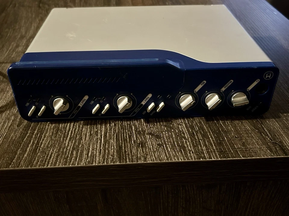 Digidesign Mbox 2 USB Audio Interface DOES NOT TURN ON - Image 2 of 4