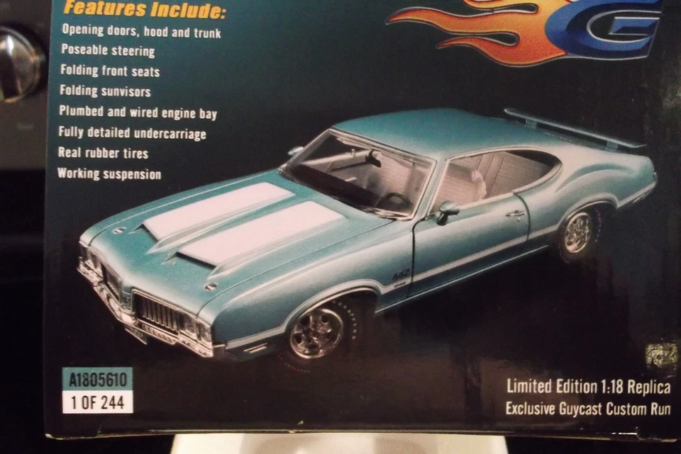 1970 OLDSMOBILE 442 W-30 GUYCAST 1:18 TURQUOISE LIMITED EDITION 244 MADE ACME - Image 2 of 4