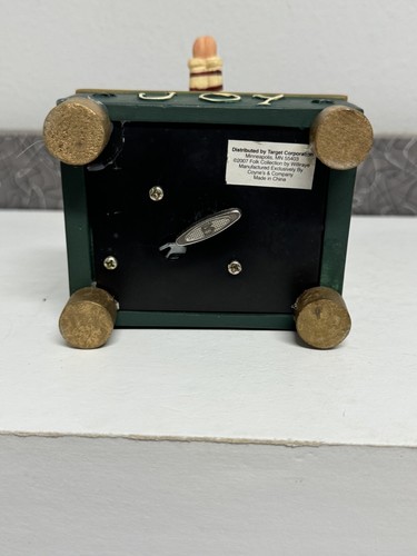 Williraye Studio Folk Collection Santa with Stars Decorative Motion Music Box - Picture 5 of 6