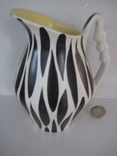 VINTAGE MID CENTURY MODERN KELSBORO WARE ART DECO BLACK WHITE ZEBRA STRIPE JUG