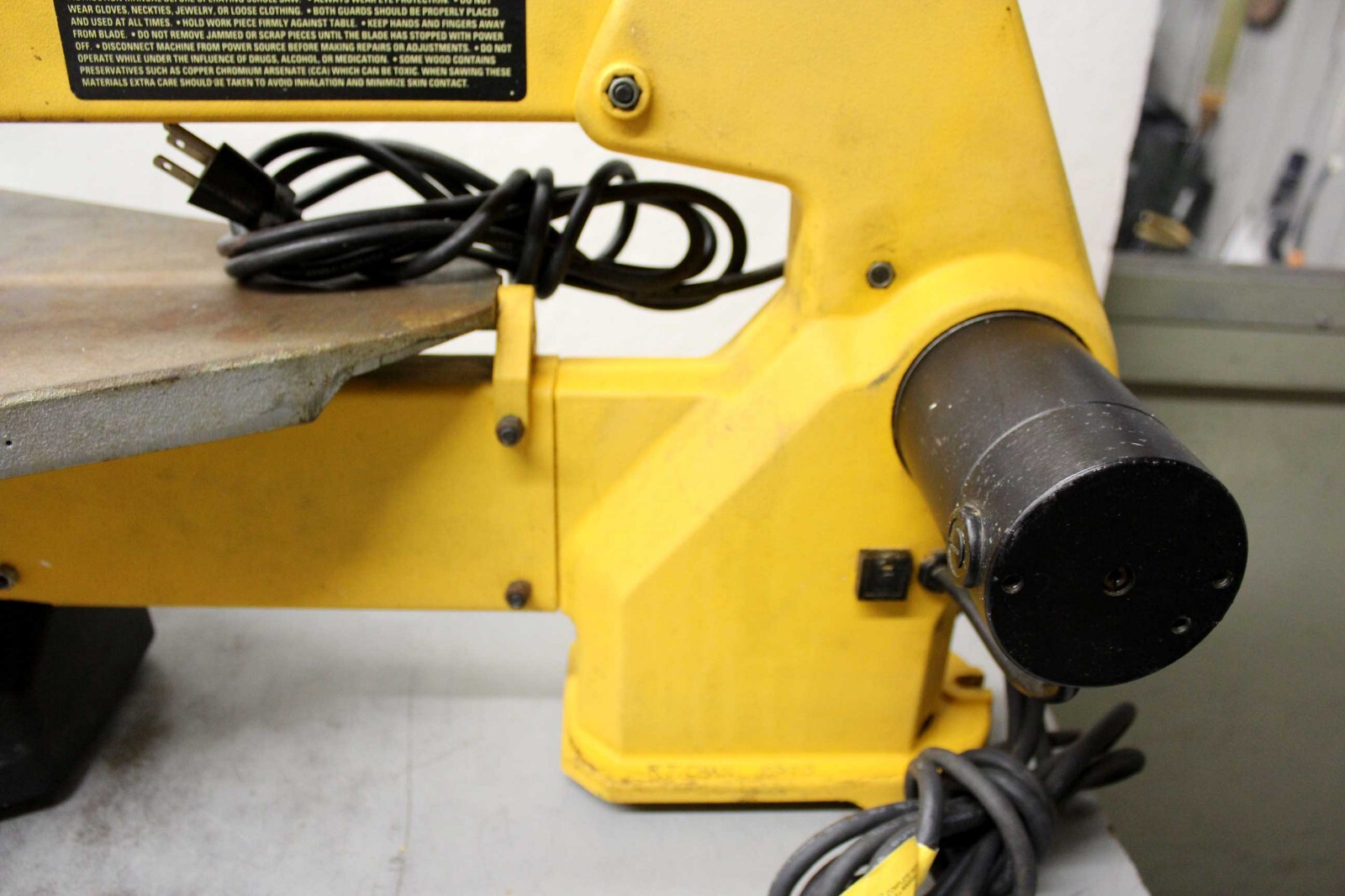 DEWALT DW788 20" VariableSpeed Scroll Saw eBay