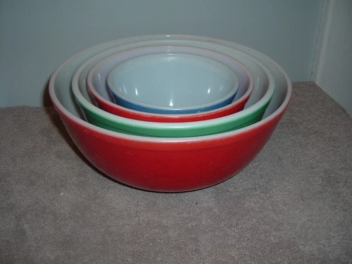 Pyrex Primary Color 4 Bowl Mixing Set Green Red Blue 401 402 403 404 CLEAN