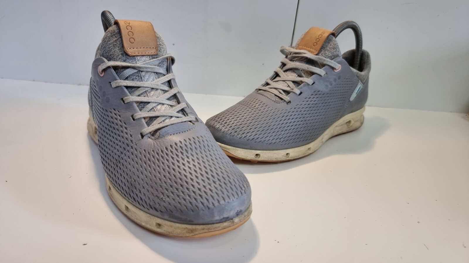 ECCO - Soft YAK Leather Desigber Goretex Surround  X Wide Golf Shoes UK 4  EU 37 image 3