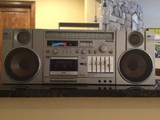 Vintage boombox: rare 1982 Panasonic RX-C100 in great shape and fully functional