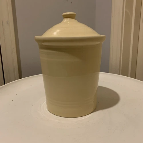 FIESTAWARE FIESTA  MEDIUM CANISTER CROCK Ivory
