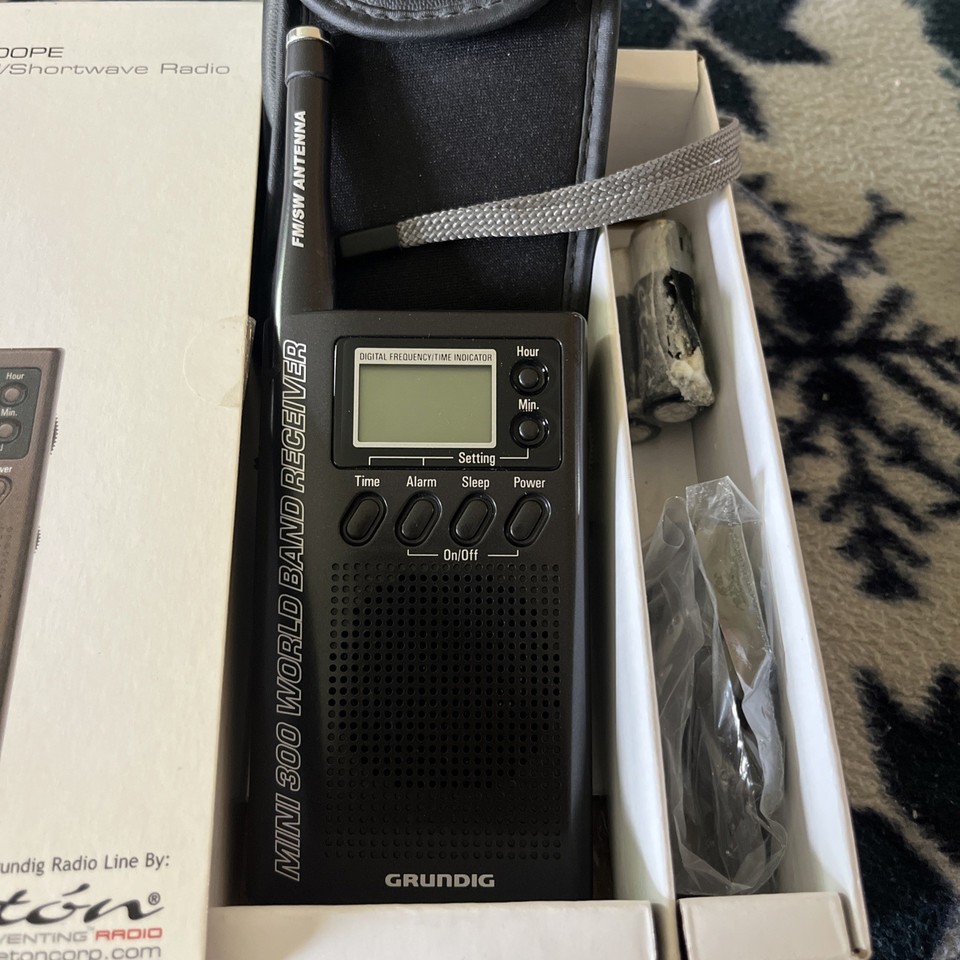 Eton Grundig Mini 300 PE Handheld Compact Shortwave AM FM Radio Black ...