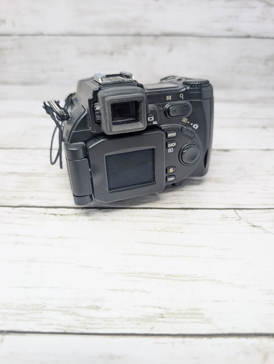 Nikon COOLPIX 5700 5MP Digital Camera (Great Condition, No Charger
