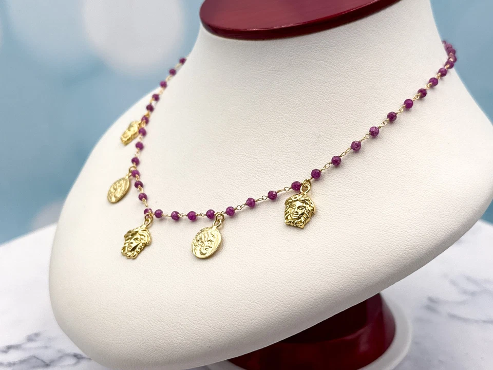 Collar camafeo TAGLIAMONTE (SH306-Rubí) 925SS/YGP*Rubí*Medusa*Reg. $300 Foto 3 de 4