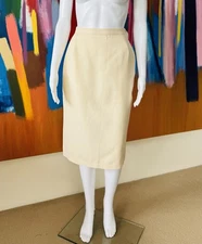 Vintage early 90s Genny size 40 IT (25.5“ waist) hi waist skirt wool cream Italy