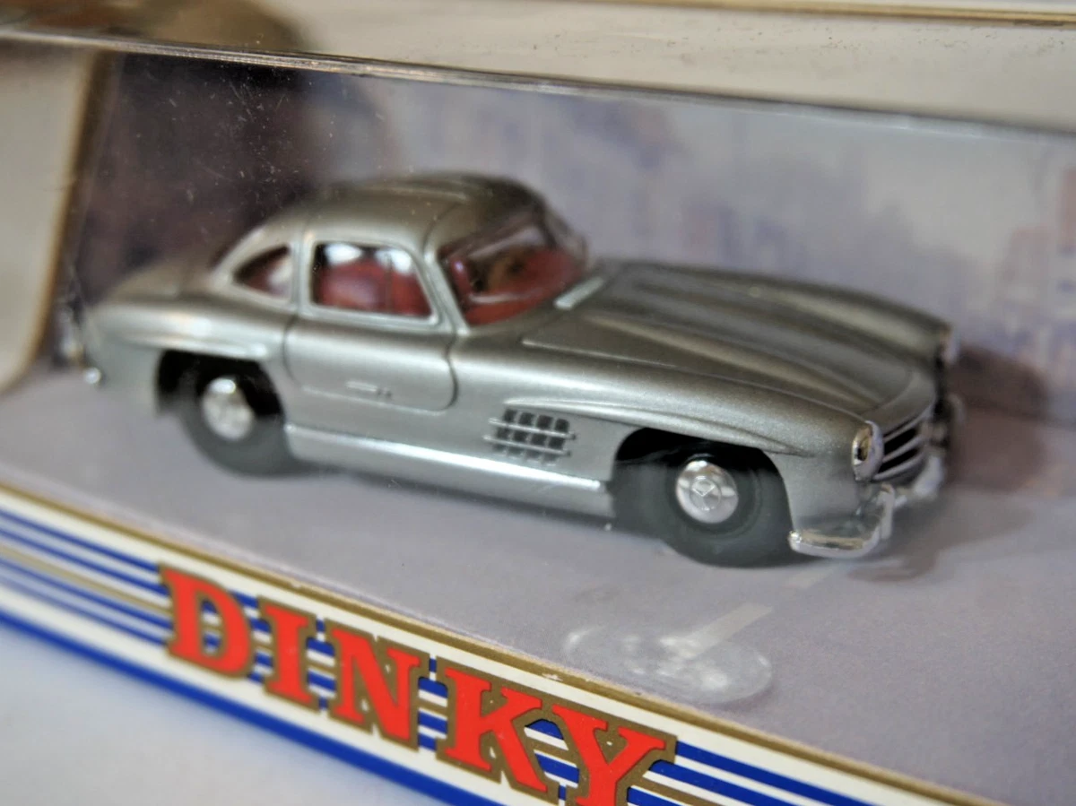 Dinky Toys Mercedes Benz 300 SE | Köp på Tradera (705811301